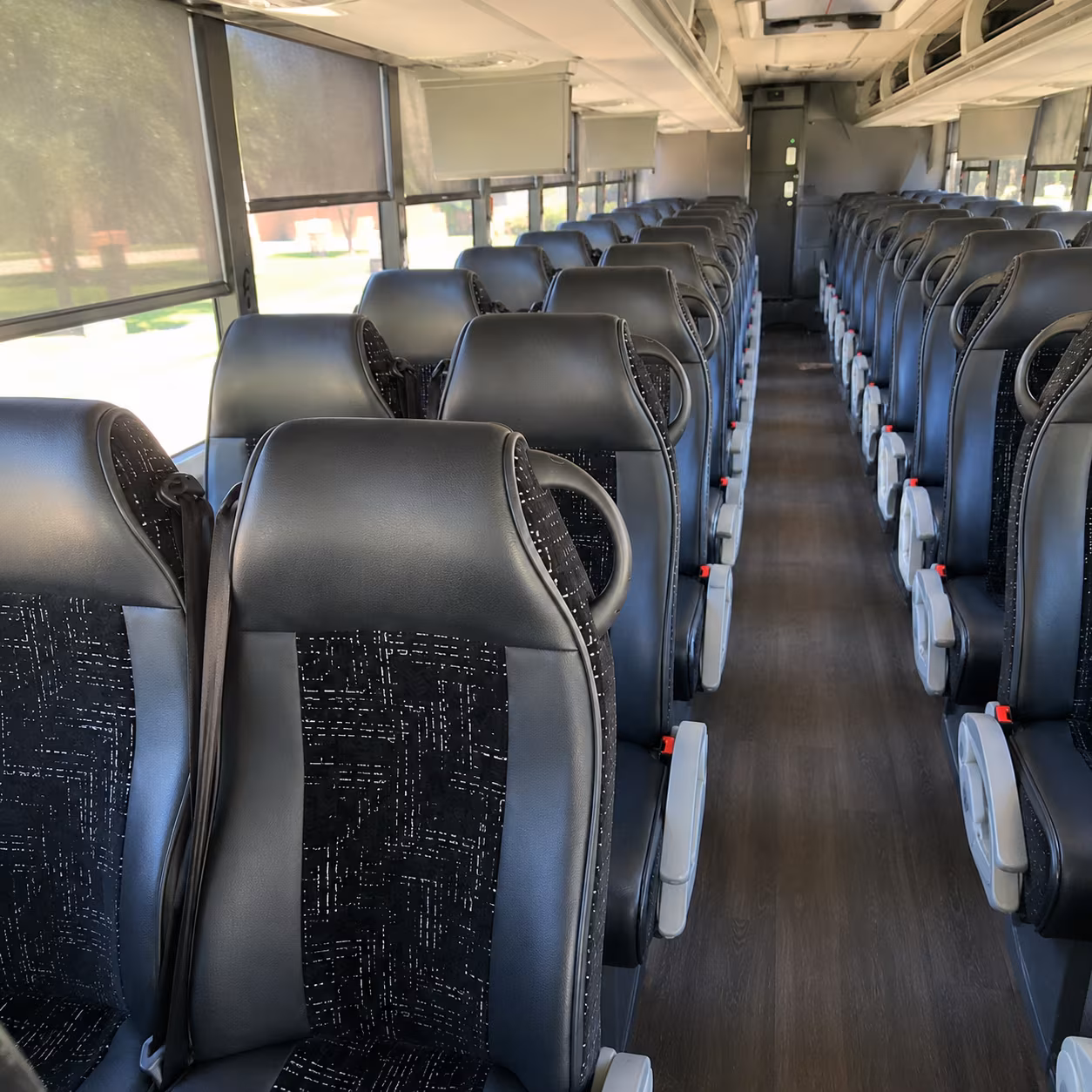 ontario get your employees to work on time with an ontario charter bus