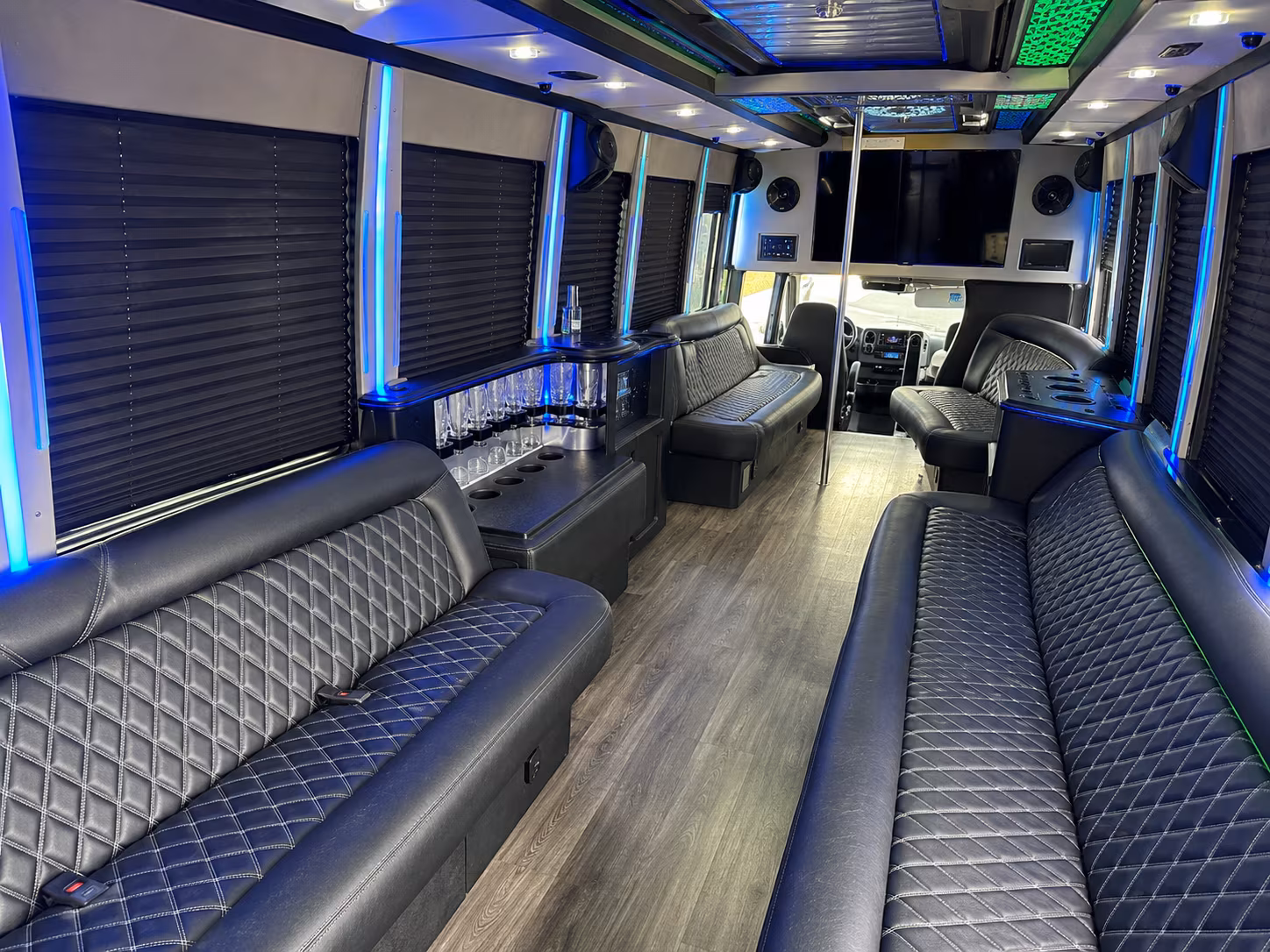 party buses and minibuses for temecula wine country day trips from upland