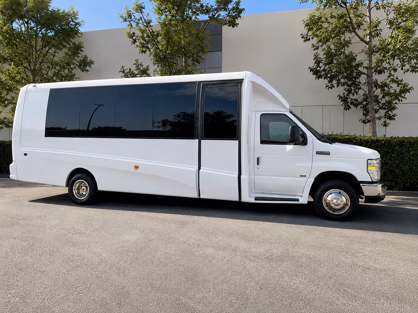 rancho cucamonga easy employee shuttles with a rancho cucamonga bus rental